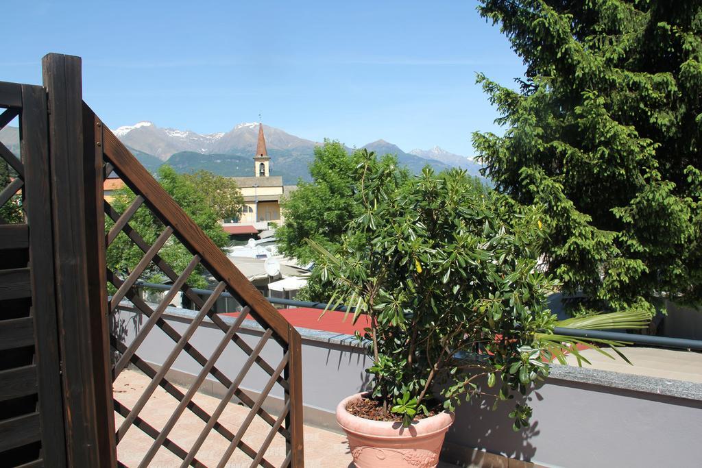 Veranda Beach Apartment Pianello Del Lario Номер фото