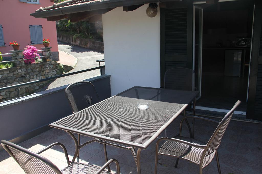 Veranda Beach Apartment Pianello Del Lario Номер фото