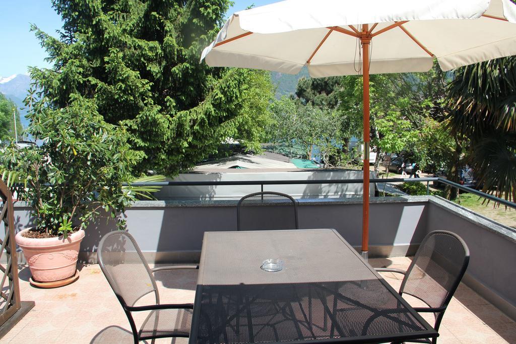 Veranda Beach Apartment Pianello Del Lario Номер фото