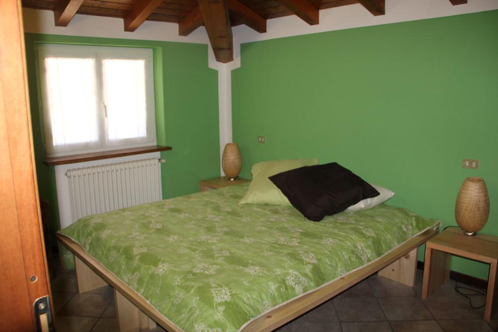 Veranda Beach Apartment Pianello Del Lario Номер фото