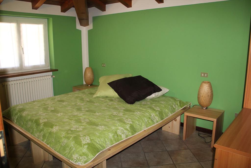 Veranda Beach Apartment Pianello Del Lario Номер фото