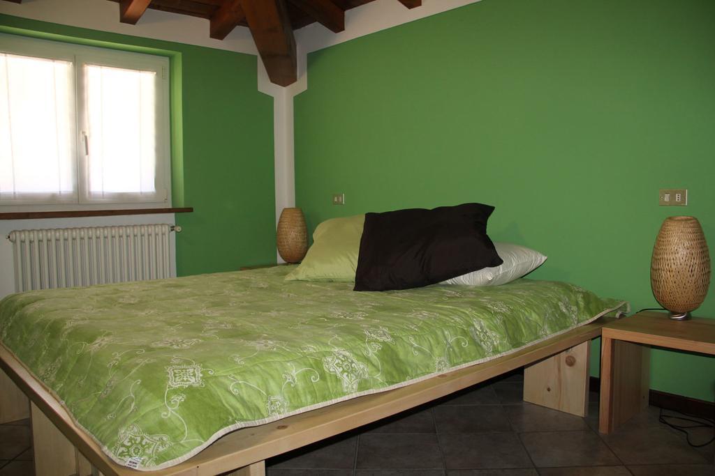 Veranda Beach Apartment Pianello Del Lario Номер фото