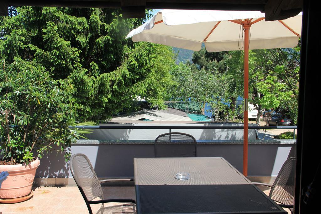 Veranda Beach Apartment Pianello Del Lario Номер фото