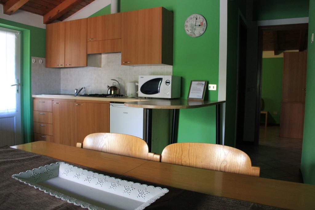 Veranda Beach Apartment Pianello Del Lario Номер фото
